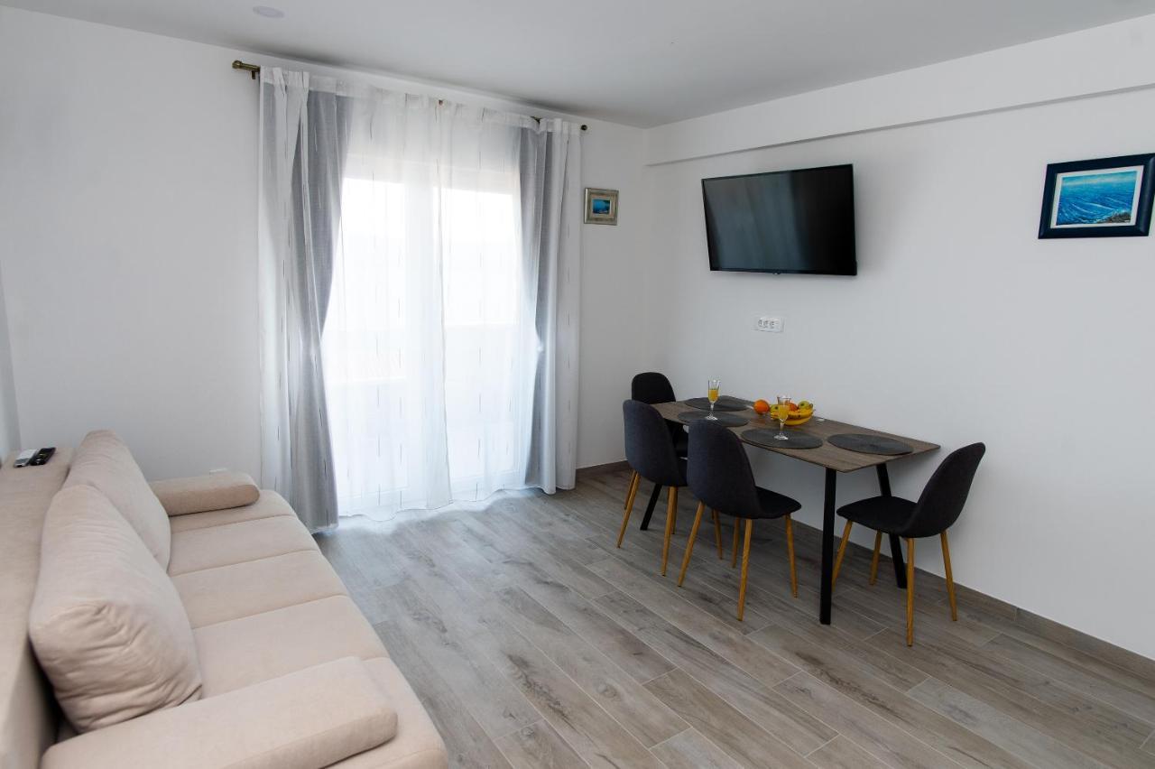 Exclusive Villa Almissa With Swimming Pool And Sea View Lokva Rogoznica Kültér fotó
