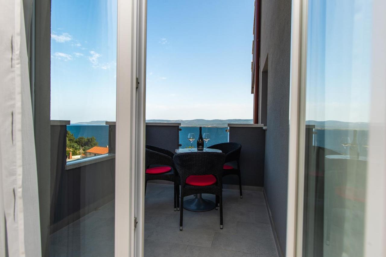 Exclusive Villa Almissa With Swimming Pool And Sea View Lokva Rogoznica Kültér fotó