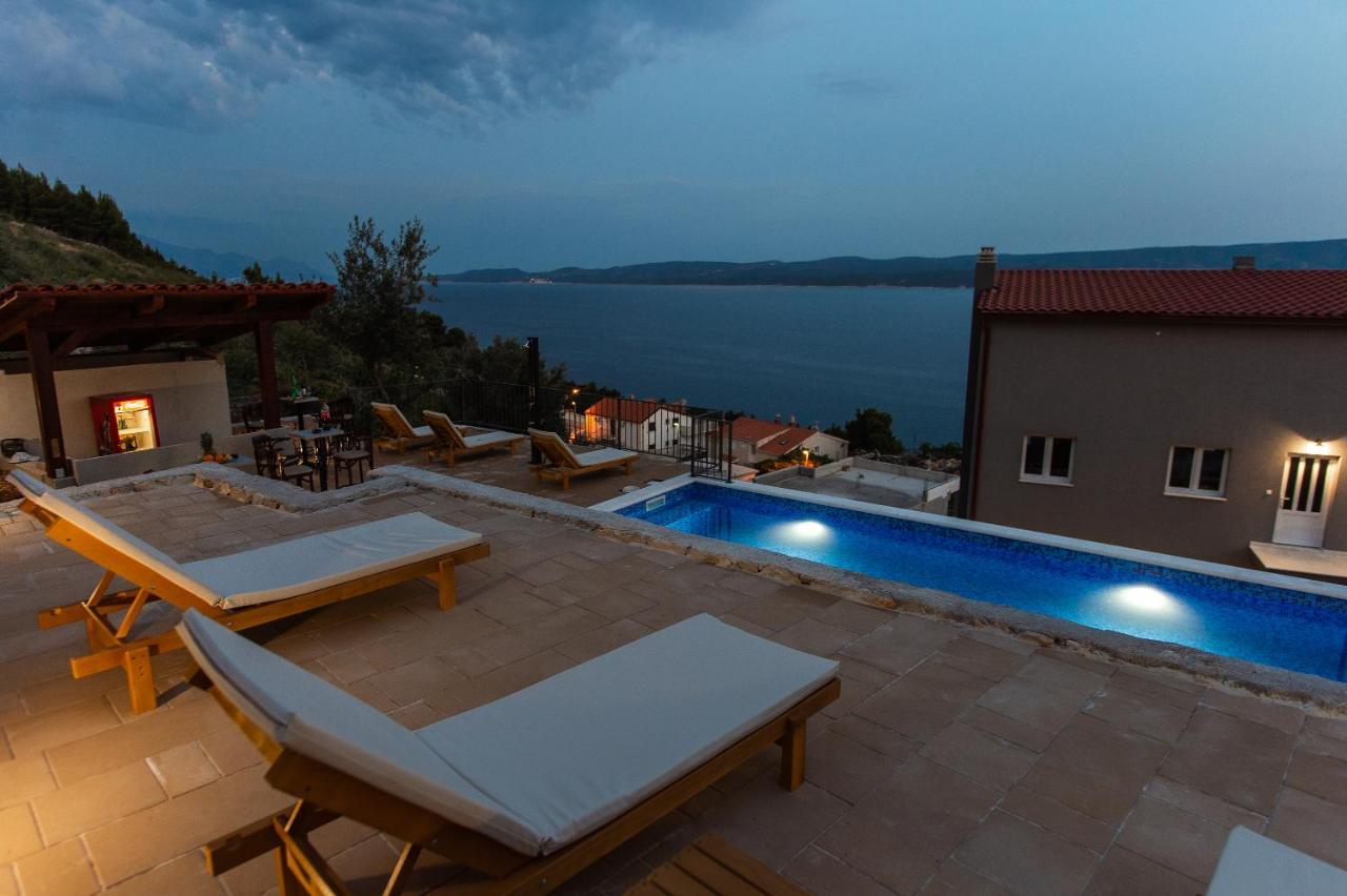 Exclusive Villa Almissa With Swimming Pool And Sea View Lokva Rogoznica Kültér fotó