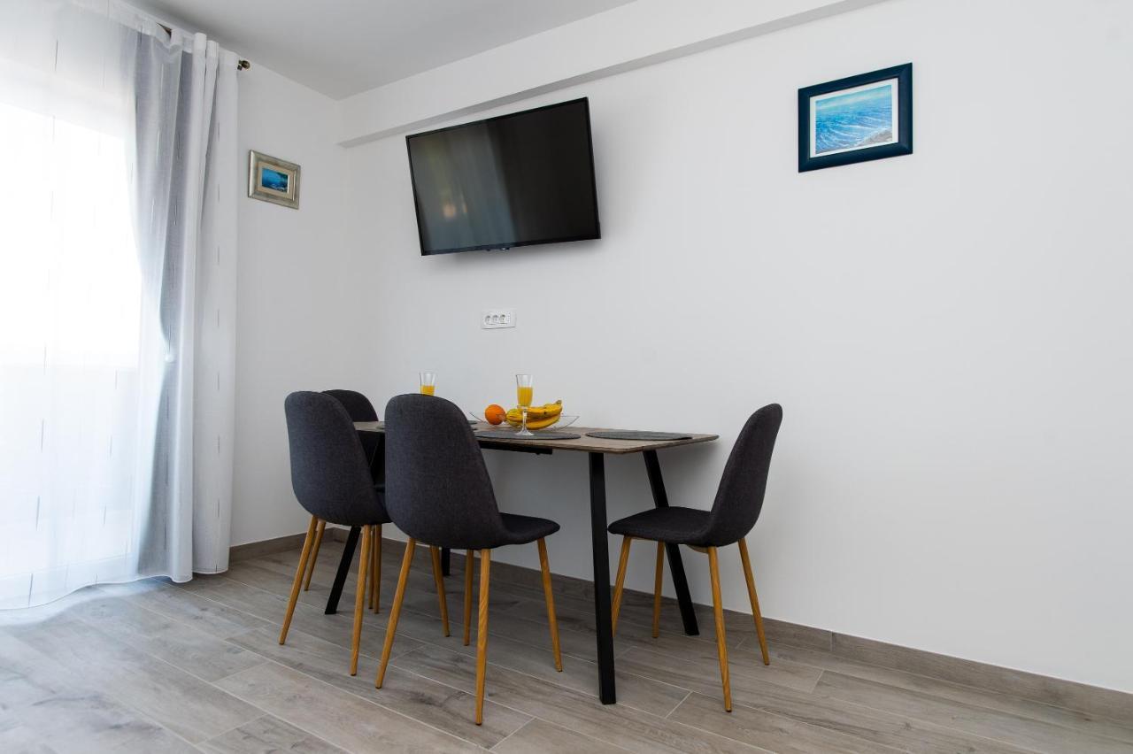 Exclusive Villa Almissa With Swimming Pool And Sea View Lokva Rogoznica Kültér fotó