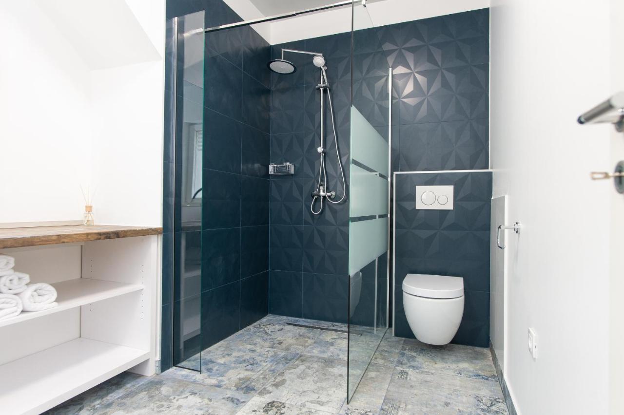 Exclusive Villa Almissa With Swimming Pool And Sea View Lokva Rogoznica Kültér fotó