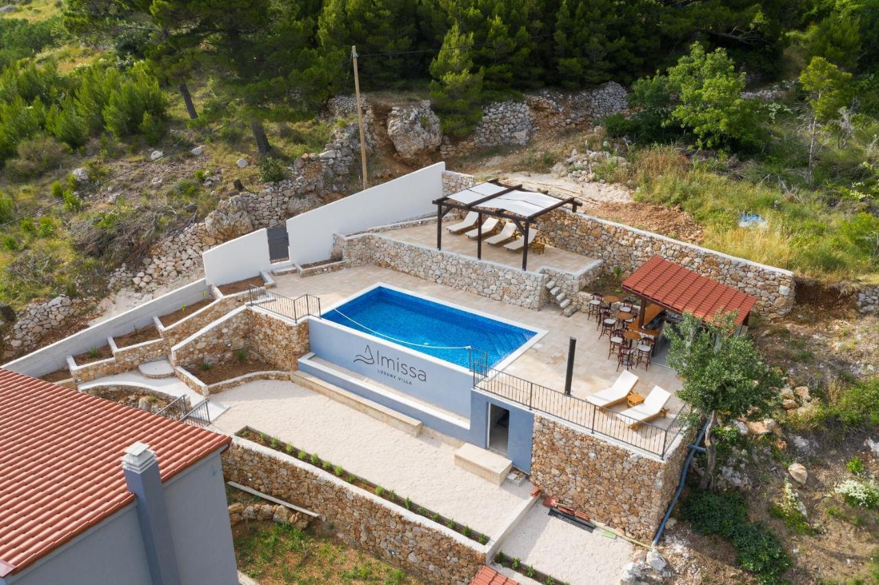 Exclusive Villa Almissa With Swimming Pool And Sea View Lokva Rogoznica Kültér fotó