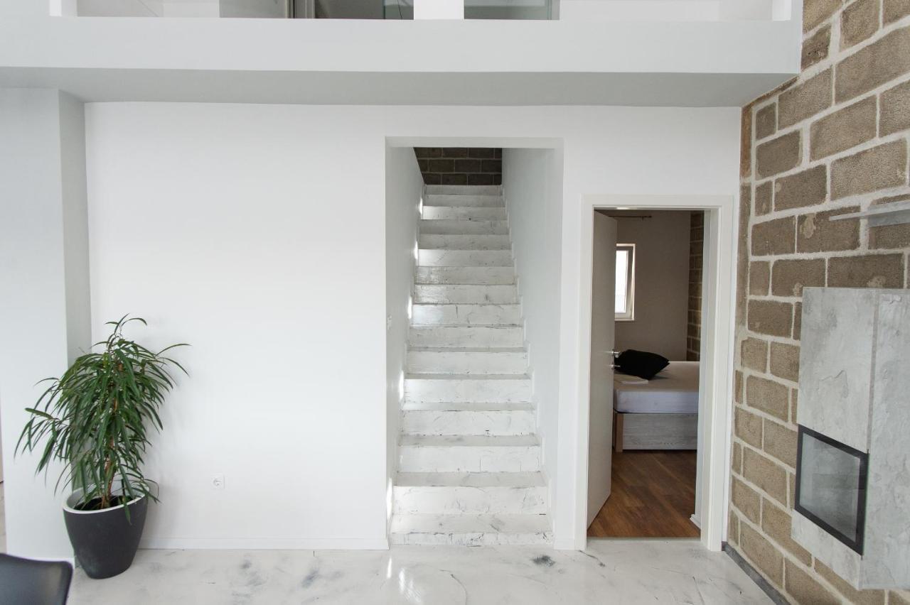 Exclusive Villa Almissa With Swimming Pool And Sea View Lokva Rogoznica Kültér fotó