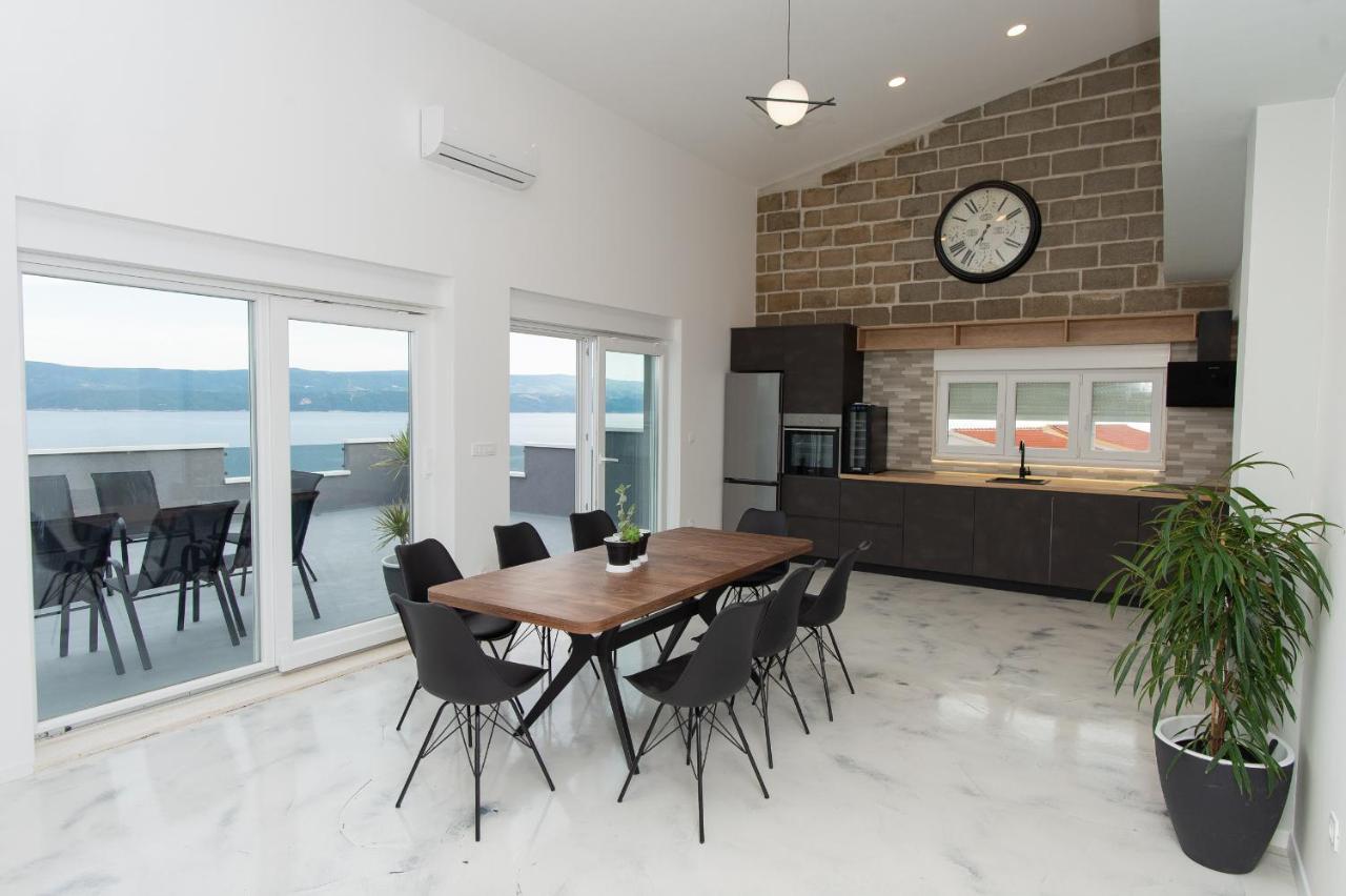 Exclusive Villa Almissa With Swimming Pool And Sea View Lokva Rogoznica Kültér fotó